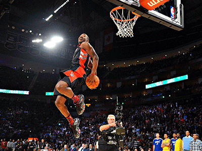 小孩哥恶搞模仿nba球星 看到莫兰特绷不住了！